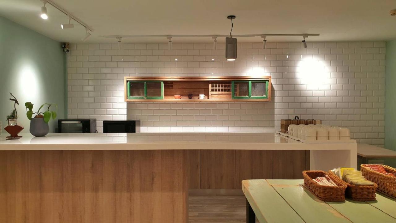 Talmud Business Hotel - Zhongshan ไถจง ภายนอก รูปภาพ