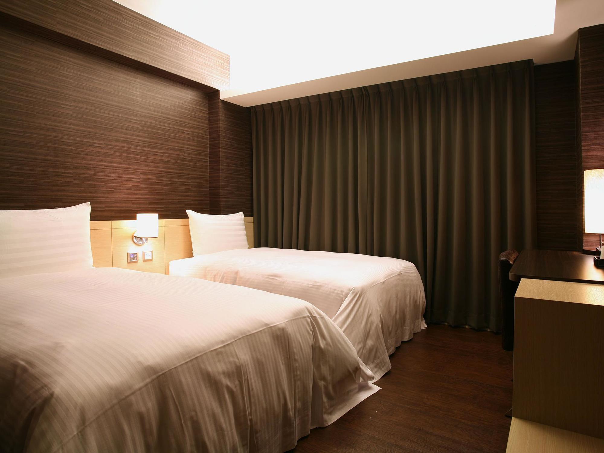 Talmud Business Hotel - Zhongshan ไถจง ภายนอก รูปภาพ